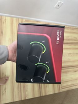 Focusrite Scarlett 2i2 (3rd Gen) - USB Audio Interface