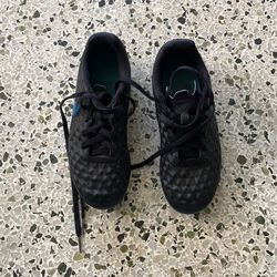 Soccer ⚽️ shoes Nike 1Y