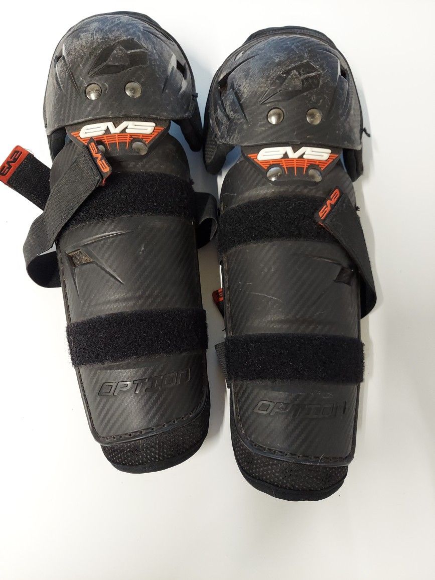 Kids Motocross Knee Guards EVS Option Mini Youth Children's MX Armour