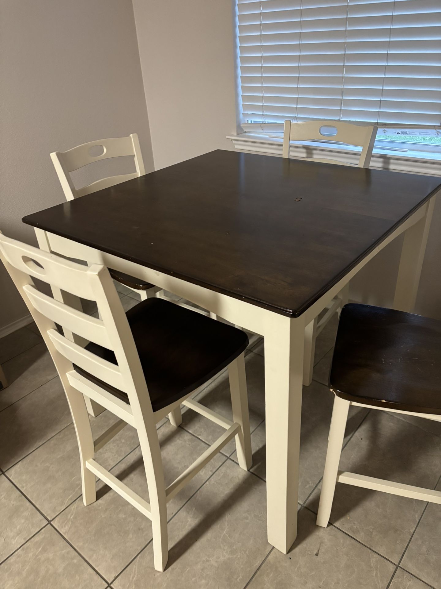 Kitchen table