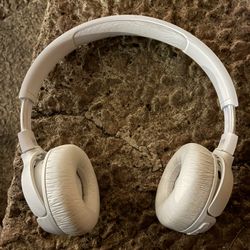 JBL 670 NC Bluetooth Headphones 