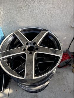 Custom 20” rim set off 4