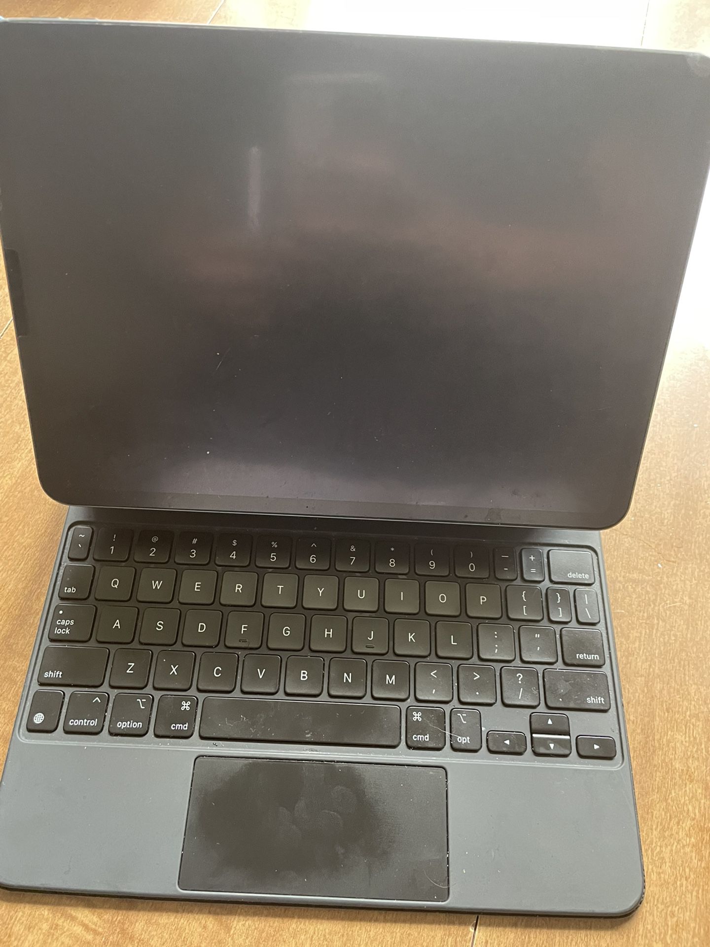 Ipad Pro 11 Inch Wifi 2020 W/ Magic Keyboard