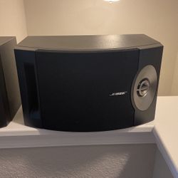 BOSE 201 V Speakers