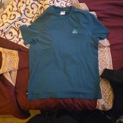 Green PUMA Tshirt Large