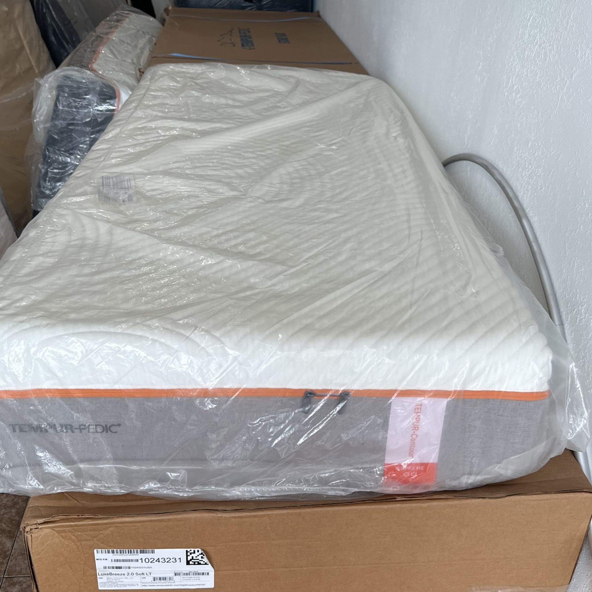 King Queen Size Tempurpedic ProAdapt, ProBreeze, LuxeBreeze Mattress