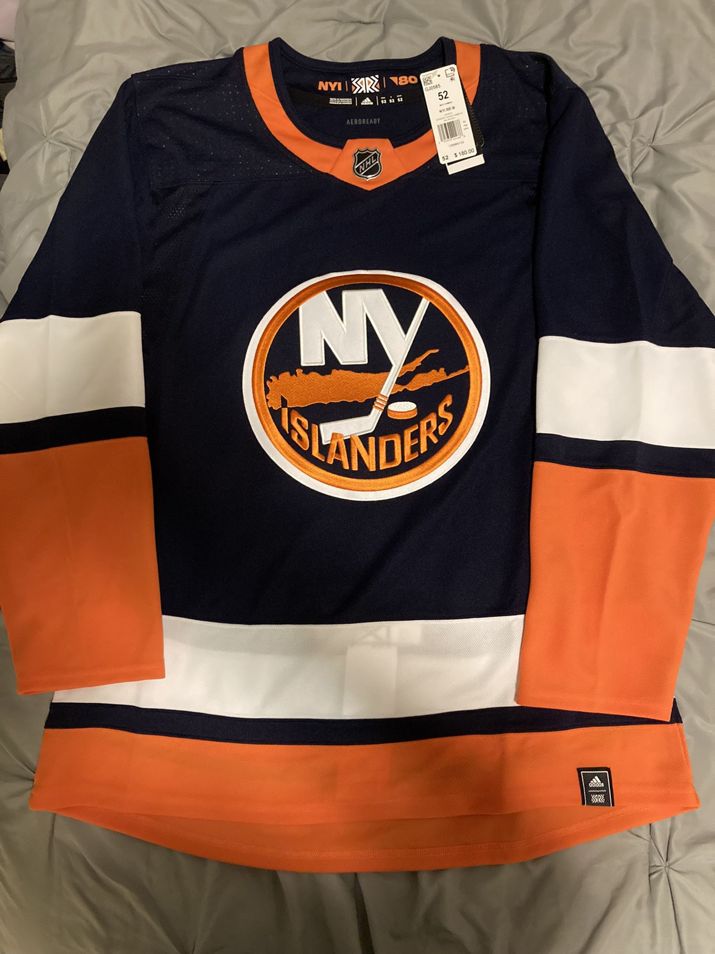 NWT New York Islanders adidas Reverse Retro Jersey - Size 52
