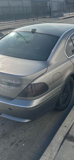 2003 BMW 745Li
