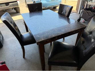 Dining room set