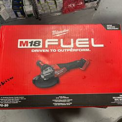 Milwaukee M18 FUEL 18-Volt Lithium-Ion Brushless Cordless 4-1/2 in./6 in. Braking Grinder with Paddle Switch (Tool-Only)