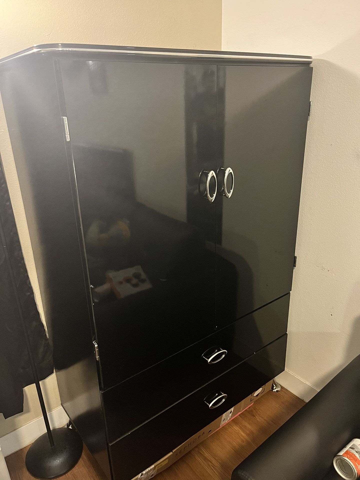 B201-49 Ashley Furniture Matrix Armoire