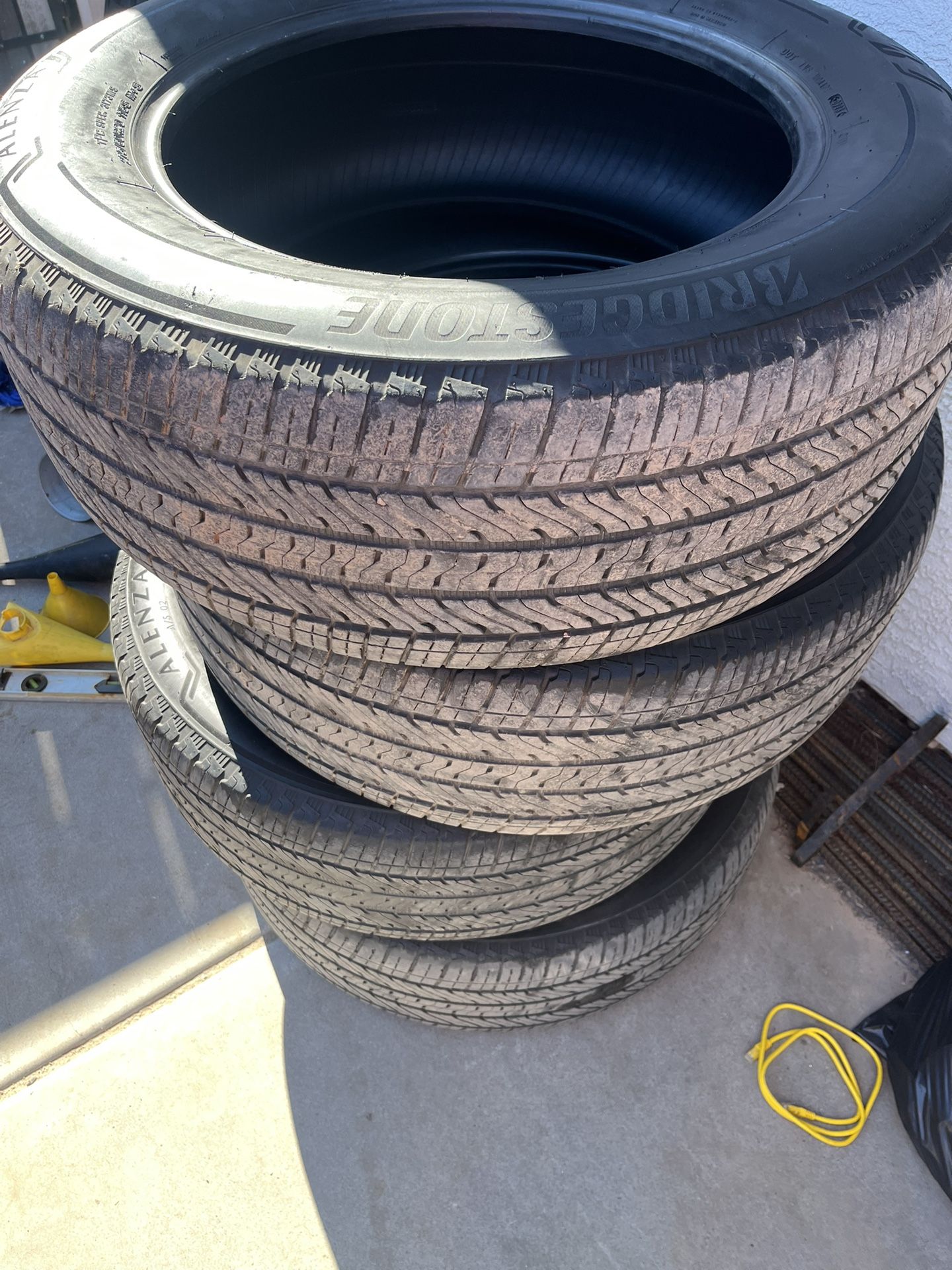 Tire Set 275/60/R20