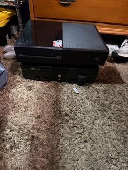 Xbox one and original Xbox both work