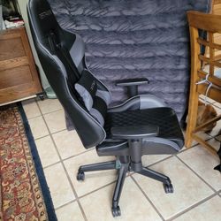 Respawn Gaming or Office Chair