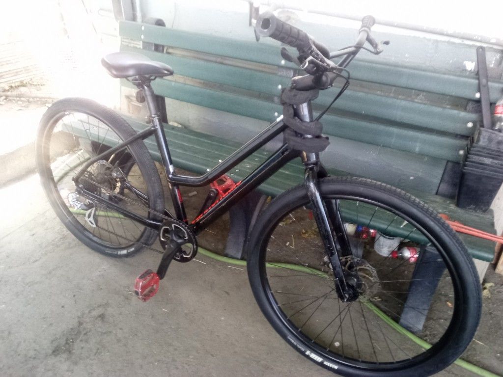 CANNONDALE BIKE FOR SALE 