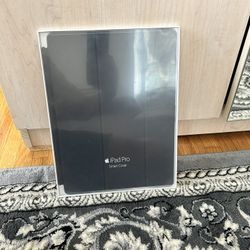 iPad pro Smart Cover Original And New