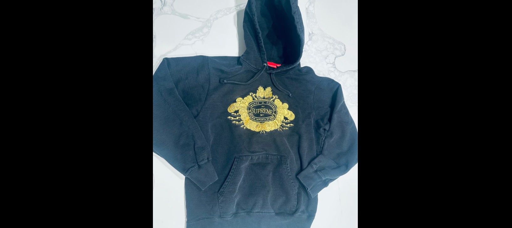 Supreme Hoodie