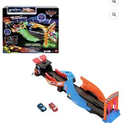 Lighting McQueen Race Track 