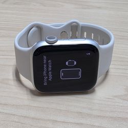 Apple Watch Series 9 In Exellent Condition. 45MM.  Store Pick Up Only. Firm Price.