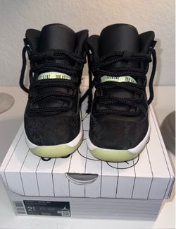 Jordan Retro 11 Inner Beast (Glow In The Dark) 2.5Y