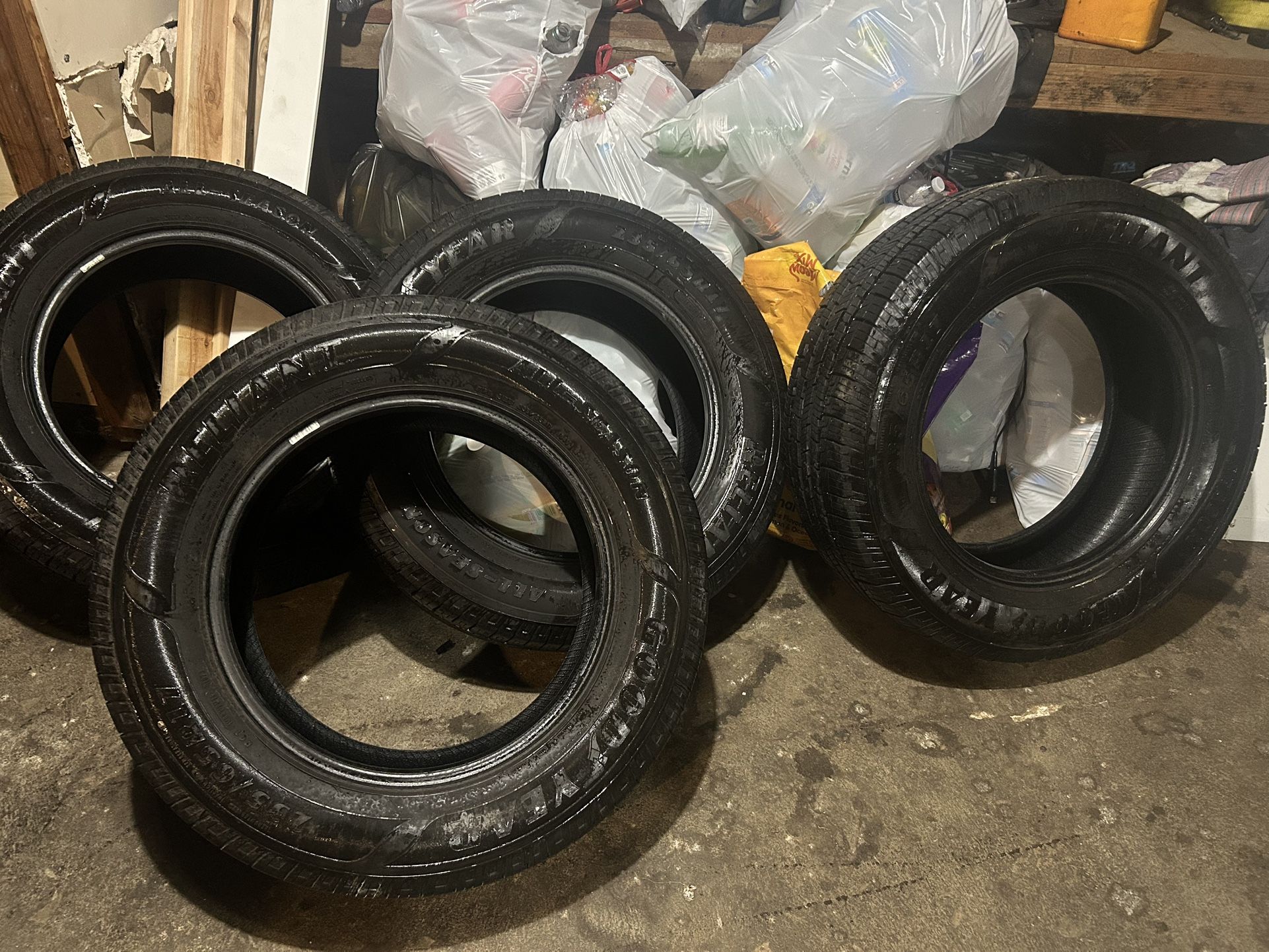 SET TIRES GOOD. YEAR  SIZE. 235/65 R 17 