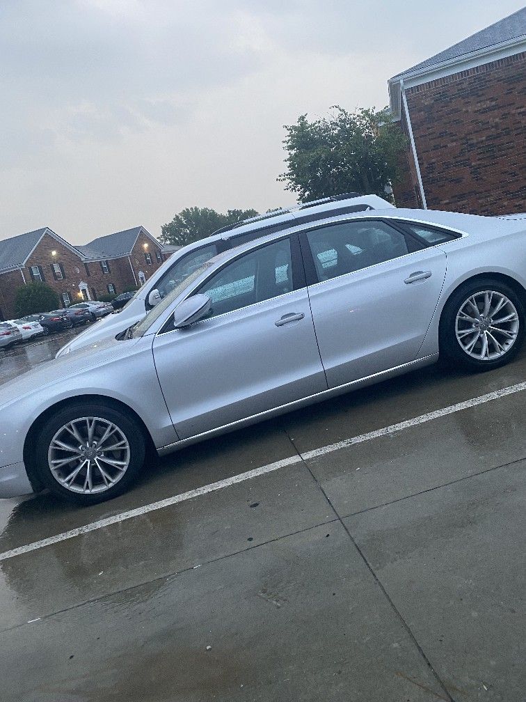 2011 Audi A8