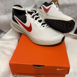Brand New Nike Revolution 7 - 9M/10.5W