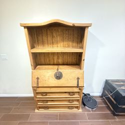 Rustic Solid Wood Cabinet (Scottsdale, AZ – Via de Ventura & Hayden)