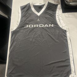 Mens Rare Medium Jordan Jumpman Grey (Gray) & White Basketball Jersey Tank Top 