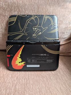 Black Pokemon Charizard Nintendo 3DS  XL - 64gb SD - CFW