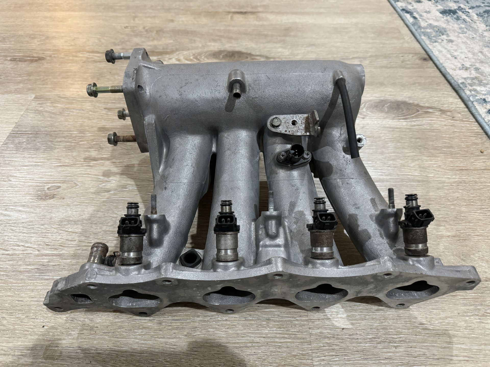 Type r Manifold 