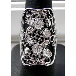 Size 8, 925 Sterling Silver Flowers Statement Ring