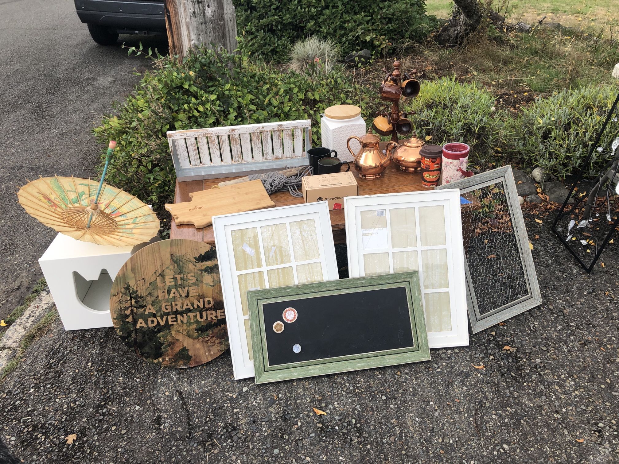 Home Decor & Mugs