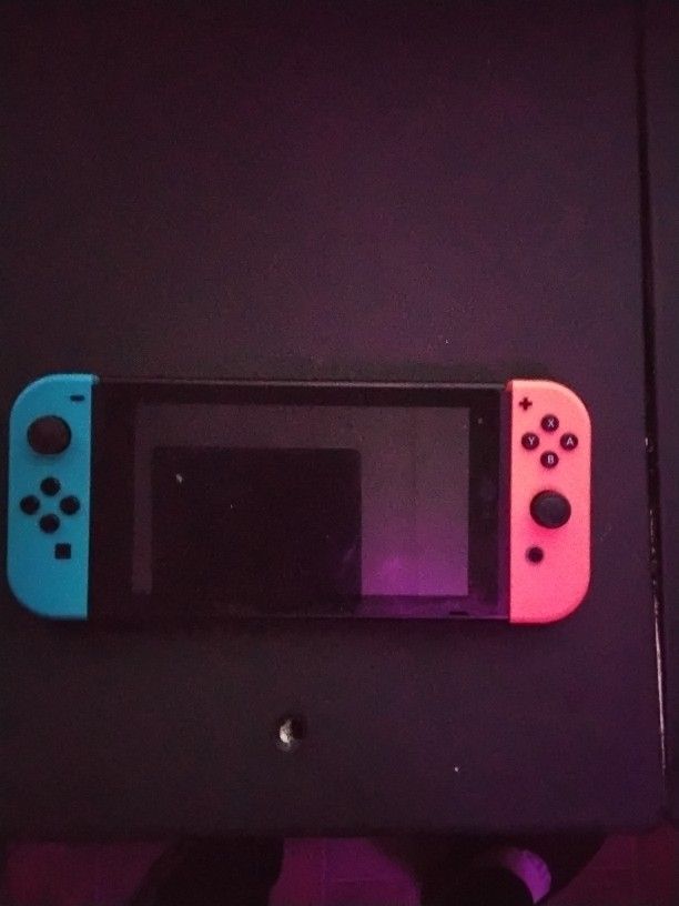 Nintendo Switch 