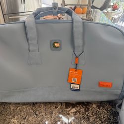 Stitch ultimate Garment Bag New With Tags Steel Skies