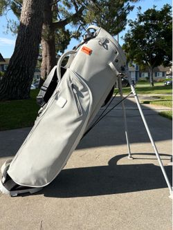 Stitch SL1 Golf Stand Bag – Lightweight Premium Carry Bag – Great Condition