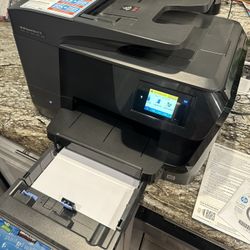 HP OfficeJet Pro 8710 All-in-One Printer With Instructions - HP INK Not Included