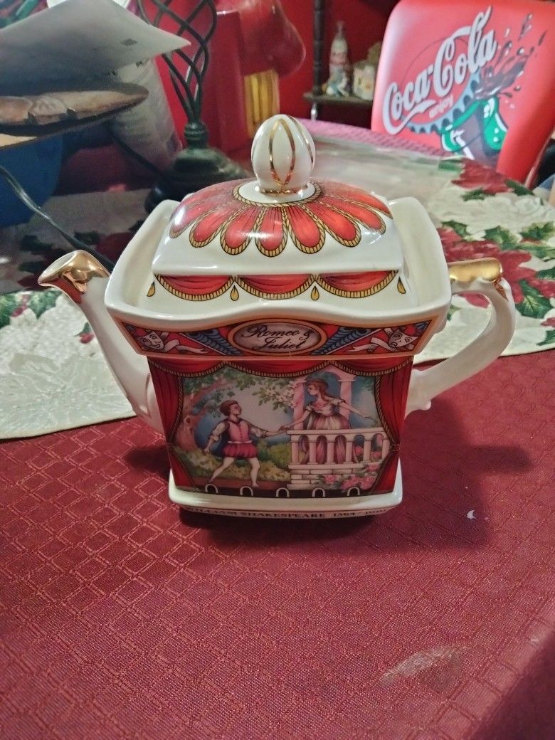 Teapot