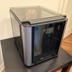Thermaltake Level 20 VT MicroATX PC Case