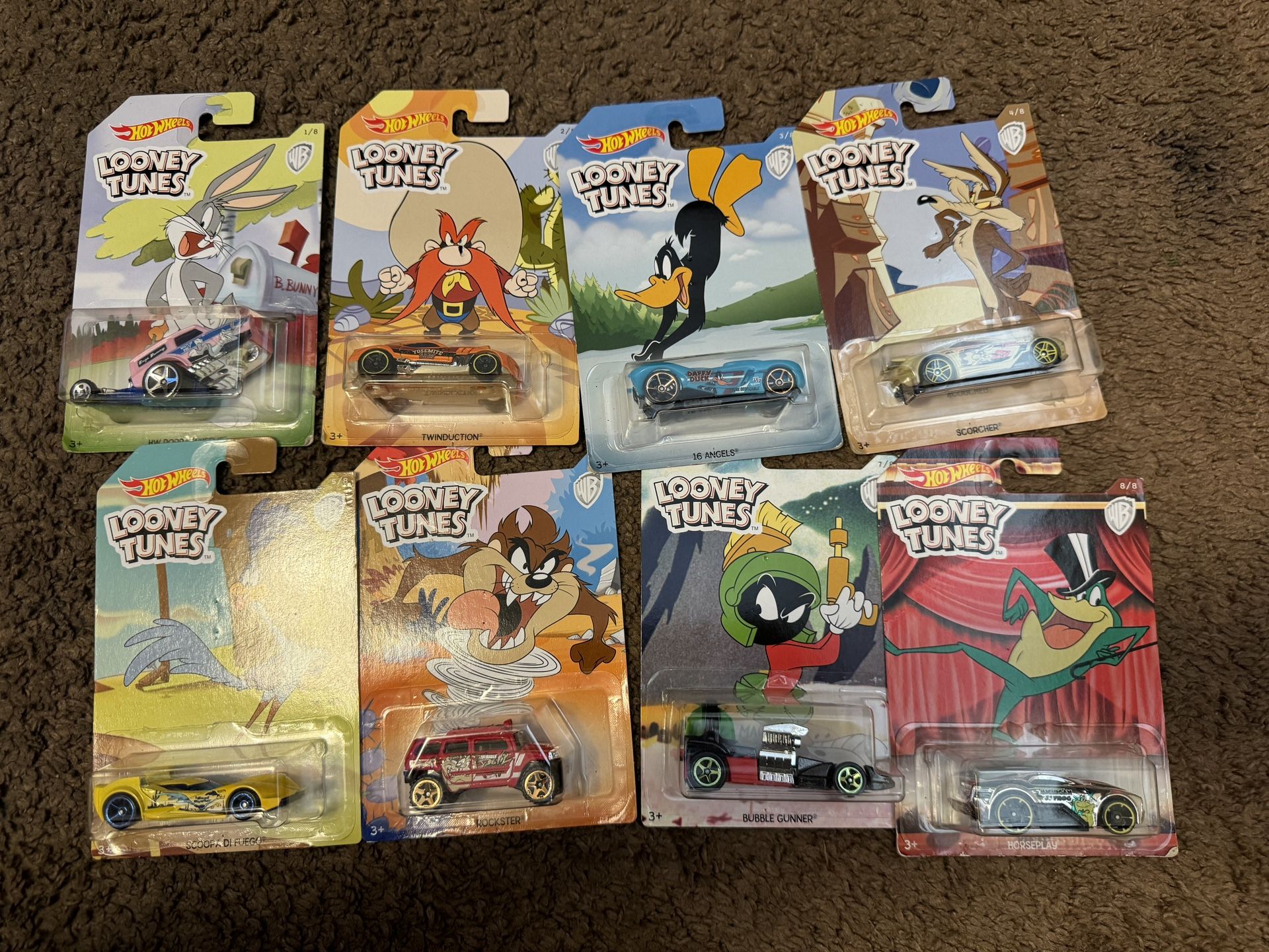 Hot Wheel Looney Tunes Set