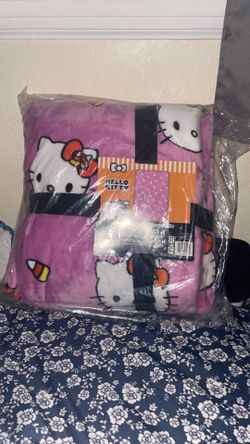 Hell Kitty blanket