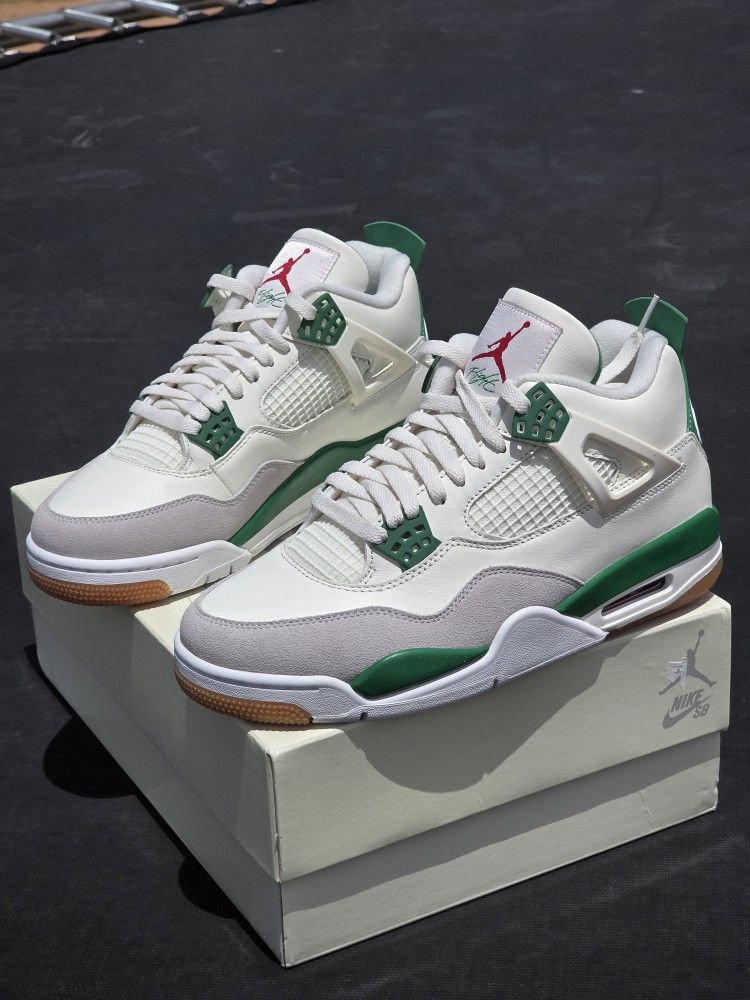 Nike Air Jordan 4 SB