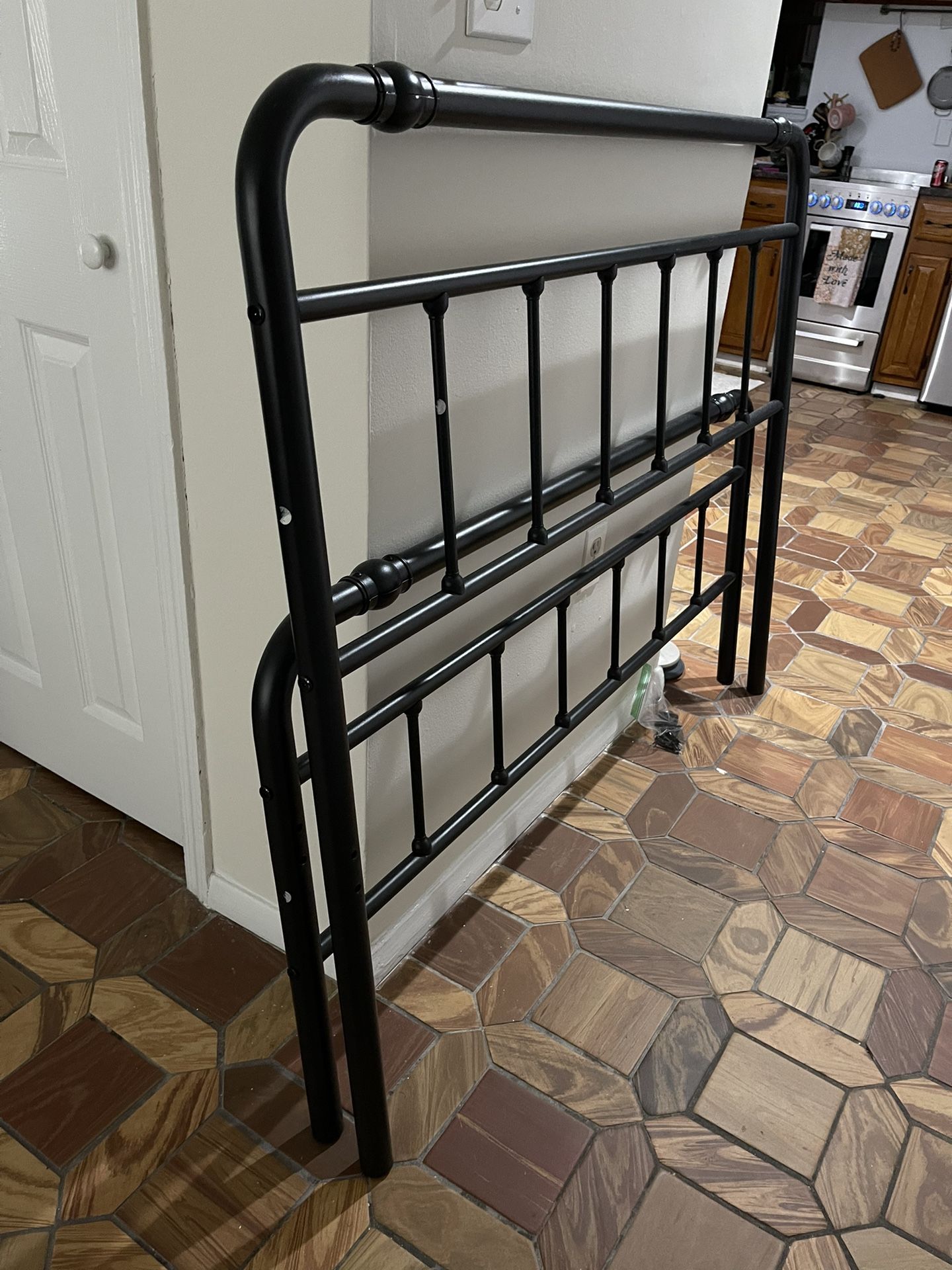 FULL size Black Metal bed frame