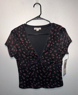 Floral Mesh V-Neck Crop Top Large