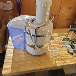 Jack La Lannes Power Juicer.