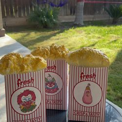 Fake Popcorn, 10 Total