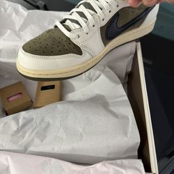 Nike Travis Scott Jordan 1 Med Olive - Size 10 - Lightly Worn 