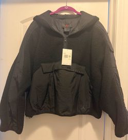 Jordan Jacket Womans XXL New w/ Tags, Black
