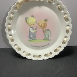 2004 Enesco Precious Moments Good Friends Are Forever Collector Plate