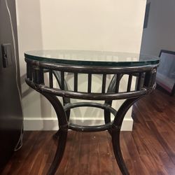 High-End Table